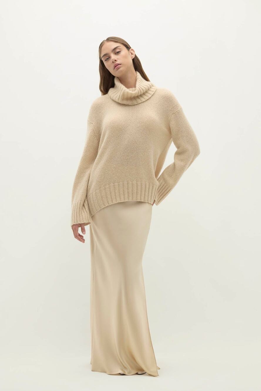 NakedCashmere MARTINA CASHMERE TURTLENECK - PALE BARLEY Large